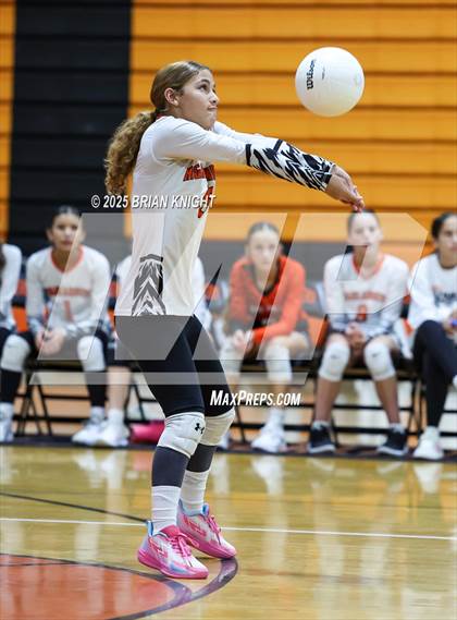 Thumbnail 1 in JV: Avon Park @ Lake Wales photogallery.