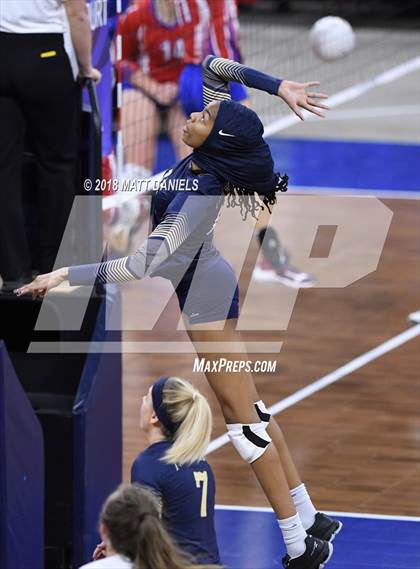 Thumbnail 3 in Palmer Ridge vs. Ponderosa (CHSAA 4A Playoff) photogallery.