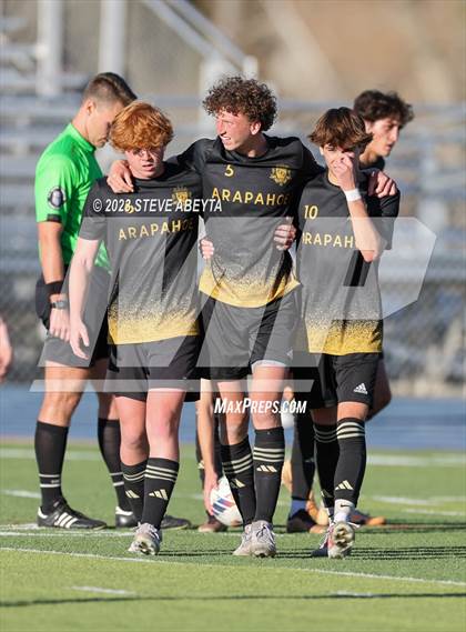 Thumbnail 1 in Arapahoe vs. Denver East (CHSAA 5A Quarterfinal) photogallery.