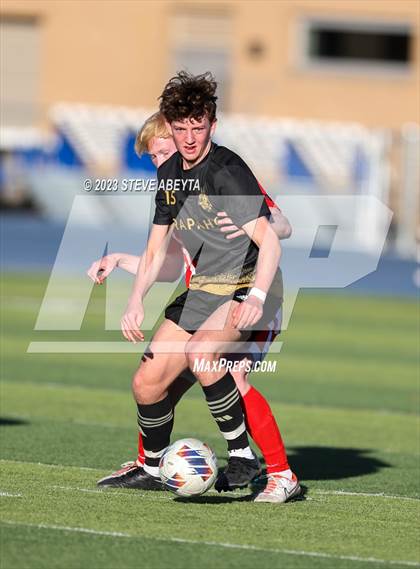 Thumbnail 1 in Arapahoe vs. Denver East (CHSAA 5A Quarterfinal) photogallery.