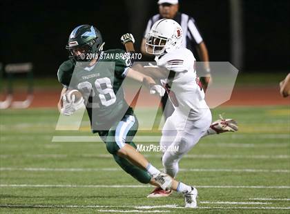 Thumbnail 2 in Beckman Patriots @ Irvine Vaqueros photogallery.