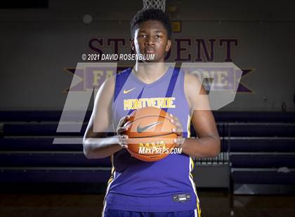 Thumbnail 3 in Montverde Academy (Preseason Photo Shoot) photogallery.