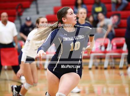 Thumbnail 1 in Central Catholic vs. Vanden (CIF SJS D3 Final) photogallery.