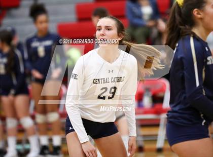 Thumbnail 2 in Central Catholic vs. Vanden (CIF SJS D3 Final) photogallery.