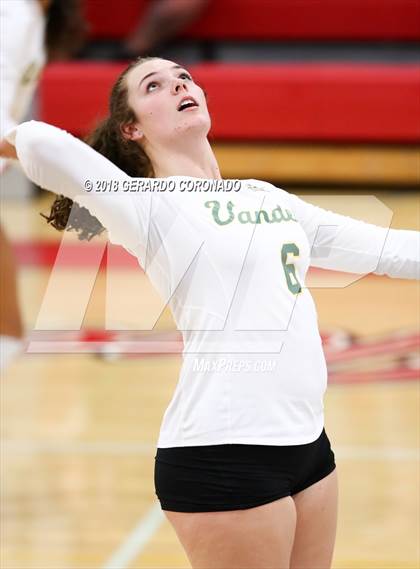 Thumbnail 2 in Central Catholic vs. Vanden (CIF SJS D3 Final) photogallery.