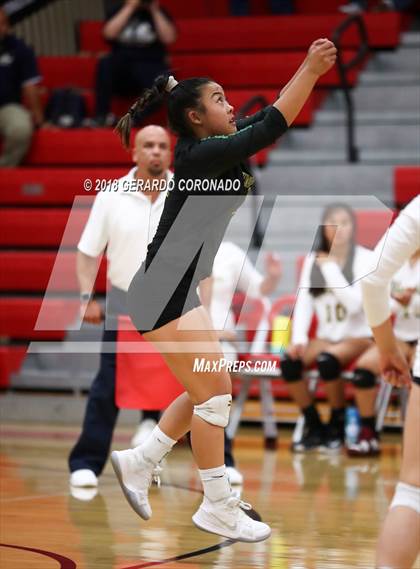 Thumbnail 2 in Central Catholic vs. Vanden (CIF SJS D3 Final) photogallery.