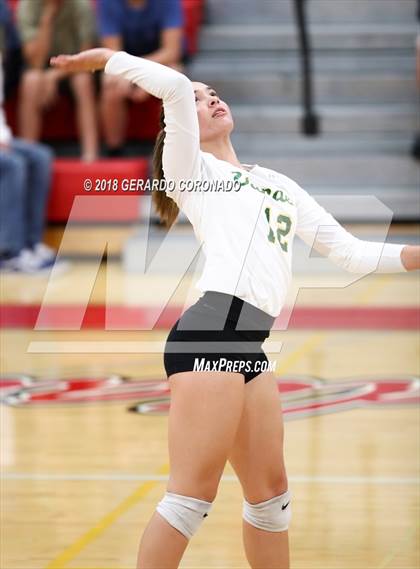 Thumbnail 3 in Central Catholic vs. Vanden (CIF SJS D3 Final) photogallery.