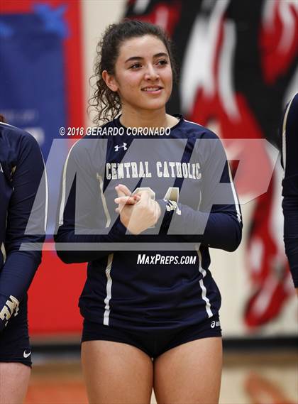 Thumbnail 1 in Central Catholic vs. Vanden (CIF SJS D3 Final) photogallery.