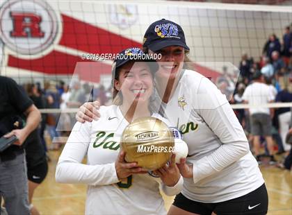 Thumbnail 2 in Central Catholic vs. Vanden (CIF SJS D3 Final) photogallery.