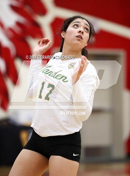 Thumbnail 2 in Central Catholic vs. Vanden (CIF SJS D3 Final) photogallery.
