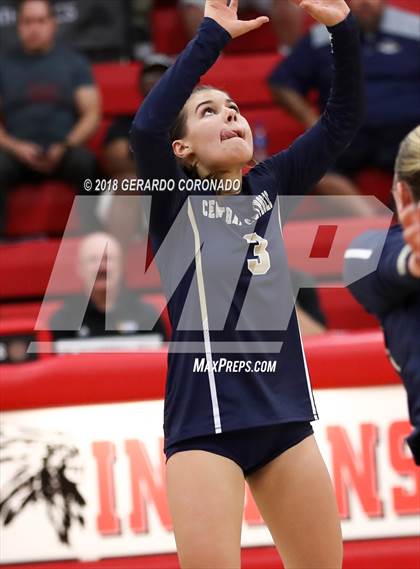Thumbnail 3 in Central Catholic vs. Vanden (CIF SJS D3 Final) photogallery.