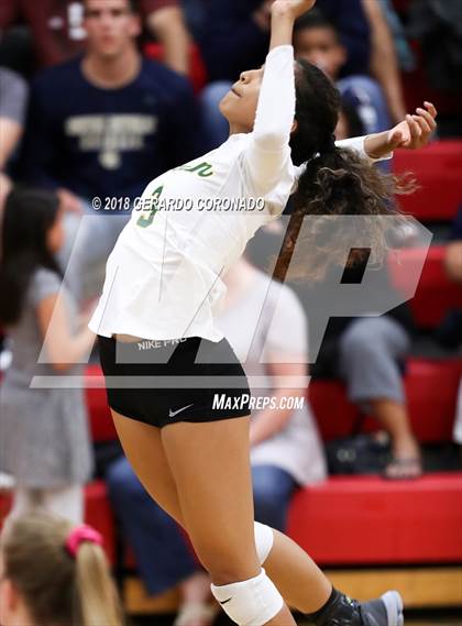 Thumbnail 1 in Central Catholic vs. Vanden (CIF SJS D3 Final) photogallery.