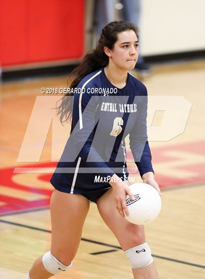 Thumbnail 1 in Central Catholic vs. Vanden (CIF SJS D3 Final) photogallery.