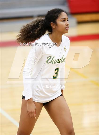 Thumbnail 2 in Central Catholic vs. Vanden (CIF SJS D3 Final) photogallery.
