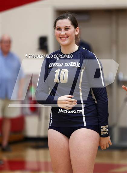 Thumbnail 3 in Central Catholic vs. Vanden (CIF SJS D3 Final) photogallery.