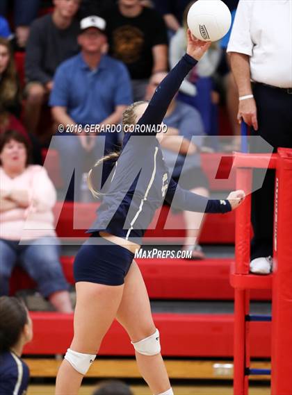 Thumbnail 3 in Central Catholic vs. Vanden (CIF SJS D3 Final) photogallery.