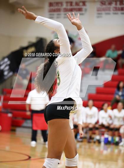 Thumbnail 3 in Central Catholic vs. Vanden (CIF SJS D3 Final) photogallery.