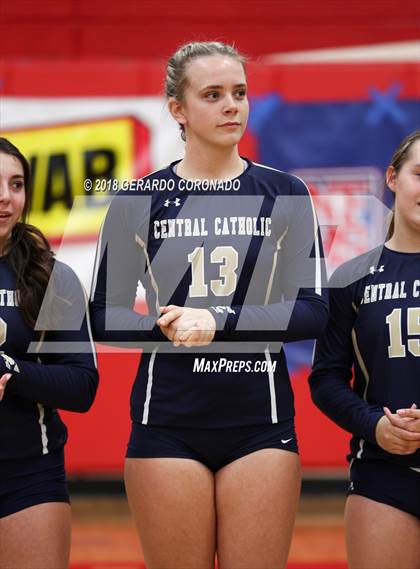 Thumbnail 1 in Central Catholic vs. Vanden (CIF SJS D3 Final) photogallery.