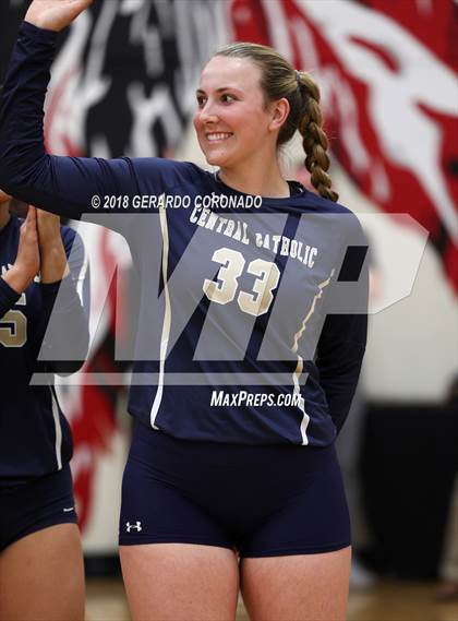 Thumbnail 1 in Central Catholic vs. Vanden (CIF SJS D3 Final) photogallery.