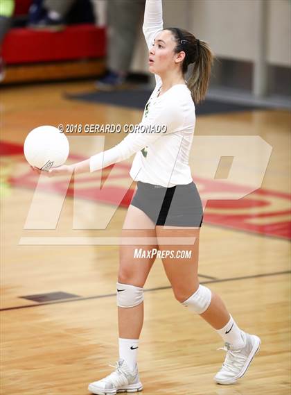 Thumbnail 2 in Central Catholic vs. Vanden (CIF SJS D3 Final) photogallery.