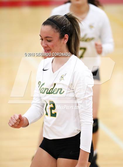 Thumbnail 2 in Central Catholic vs. Vanden (CIF SJS D3 Final) photogallery.