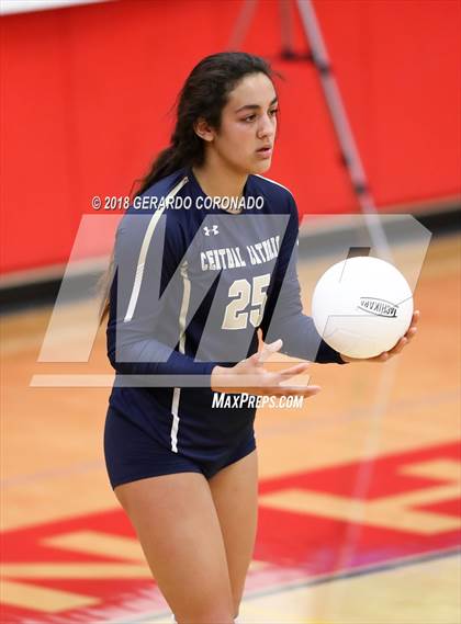 Thumbnail 2 in Central Catholic vs. Vanden (CIF SJS D3 Final) photogallery.