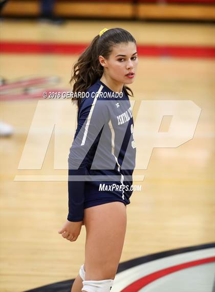 Thumbnail 2 in Central Catholic vs. Vanden (CIF SJS D3 Final) photogallery.