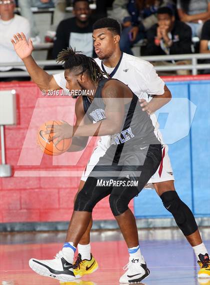 Thumbnail 3 in North Crowley vs. Findlay Prep (Thanksgiving Hoopfest) photogallery.