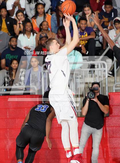 Thumbnail 3 in North Crowley vs. Findlay Prep (Thanksgiving Hoopfest) photogallery.