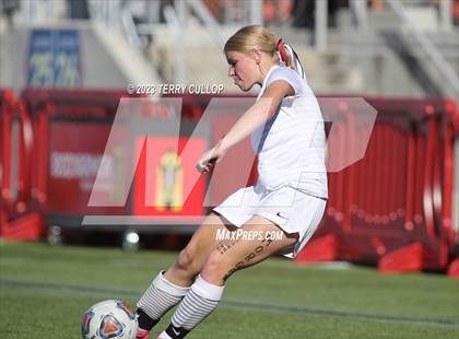 Thumbnail 3 in Canyon View vs. Morgan (UHSAA 3A Semifinal) photogallery.