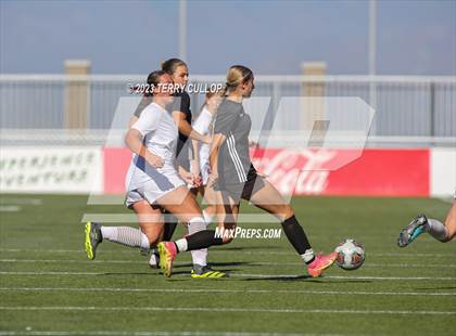 Thumbnail 3 in Canyon View vs. Morgan (UHSAA 3A Semifinal) photogallery.