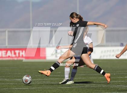 Thumbnail 2 in Canyon View vs. Morgan (UHSAA 3A Semifinal) photogallery.