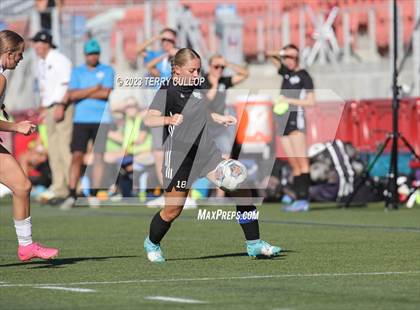 Thumbnail 3 in Canyon View vs. Morgan (UHSAA 3A Semifinal) photogallery.