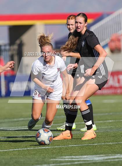 Thumbnail 1 in Canyon View vs. Morgan (UHSAA 3A Semifinal) photogallery.