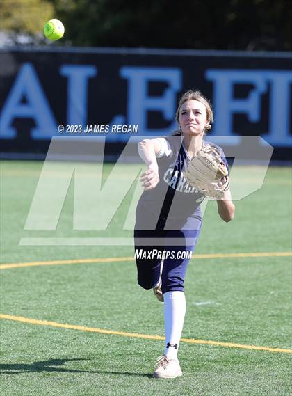 Thumbnail 1 in Carlmont @ Hillsdale photogallery.