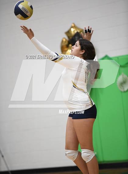 Thumbnail 1 in Kingman @ Yuma Catholic photogallery.