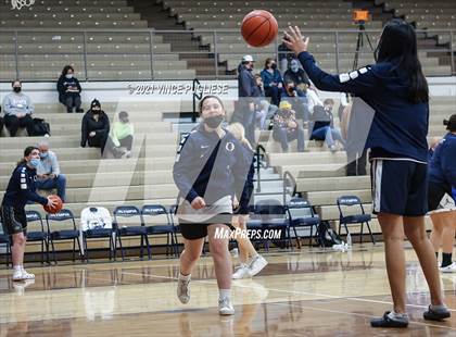 Thumbnail 2 in Gig Harbor vs Olympia photogallery.
