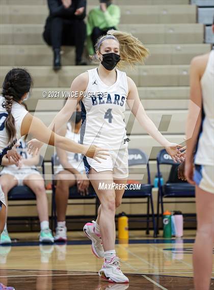 Thumbnail 2 in Gig Harbor vs Olympia photogallery.