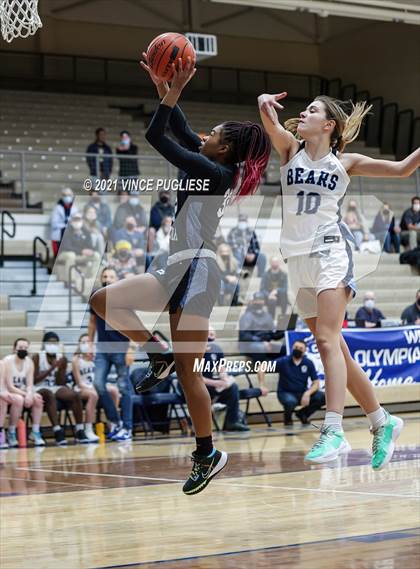 Thumbnail 1 in Gig Harbor vs Olympia photogallery.