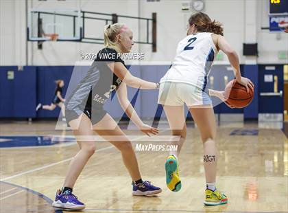 Thumbnail 3 in Gig Harbor vs Olympia photogallery.