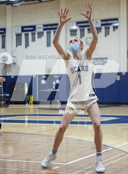 Thumbnail 2 in Gig Harbor vs Olympia photogallery.
