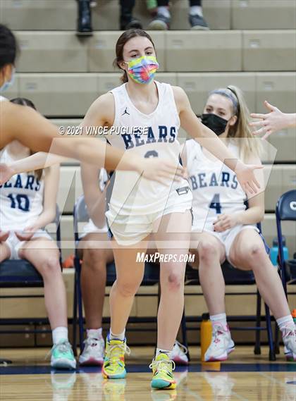 Thumbnail 3 in Gig Harbor vs Olympia photogallery.
