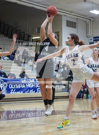 Thumbnail 3 in Gig Harbor vs Olympia photogallery.