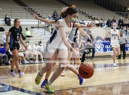 Thumbnail 2 in Gig Harbor vs Olympia photogallery.