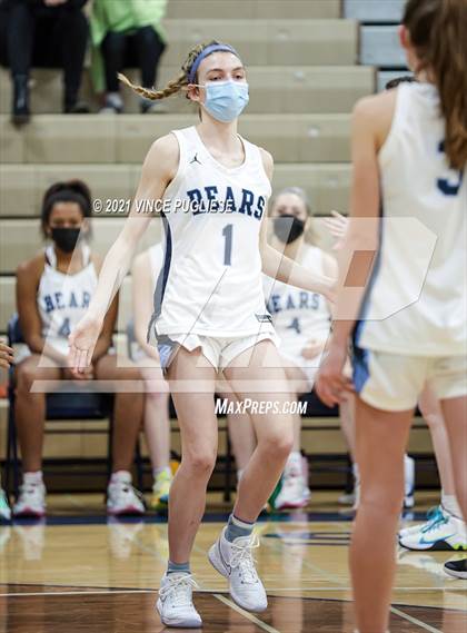 Thumbnail 2 in Gig Harbor vs Olympia photogallery.