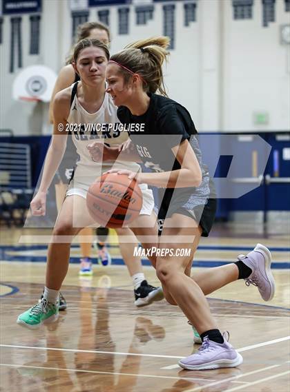 Thumbnail 1 in Gig Harbor vs Olympia photogallery.