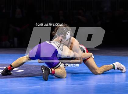 Thumbnail 1 in IHSAA Finals photogallery.