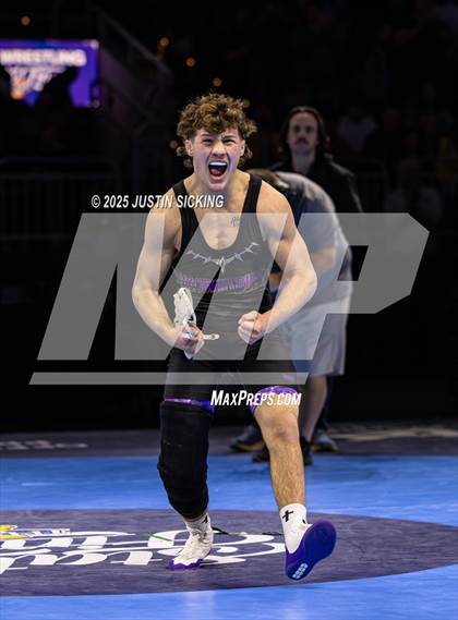 Thumbnail 1 in IHSAA Finals photogallery.