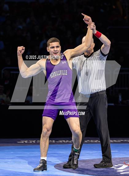 Thumbnail 1 in IHSAA Finals photogallery.