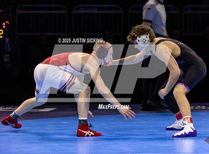 Thumbnail 3 in IHSAA Finals photogallery.
